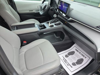 2025 Toyota Sienna XLE 7 Passenger