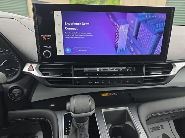 2025 Toyota Sienna XLE 7 Passenger
