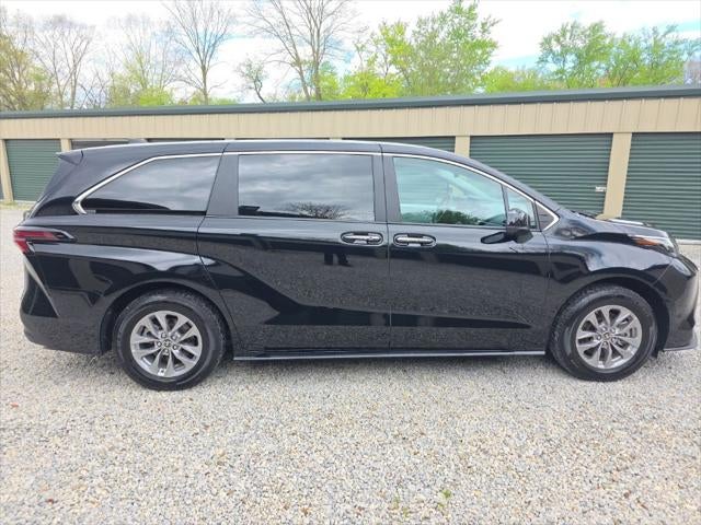 2025 Toyota Sienna XLE 7 Passenger