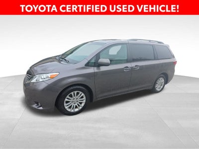 2017 Toyota Sienna XLE 7 Passenger