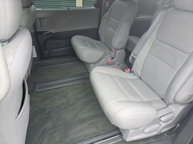 2017 Toyota Sienna XLE 8 Passenger