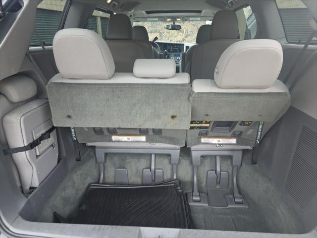 2017 Toyota Sienna XLE 8 Passenger