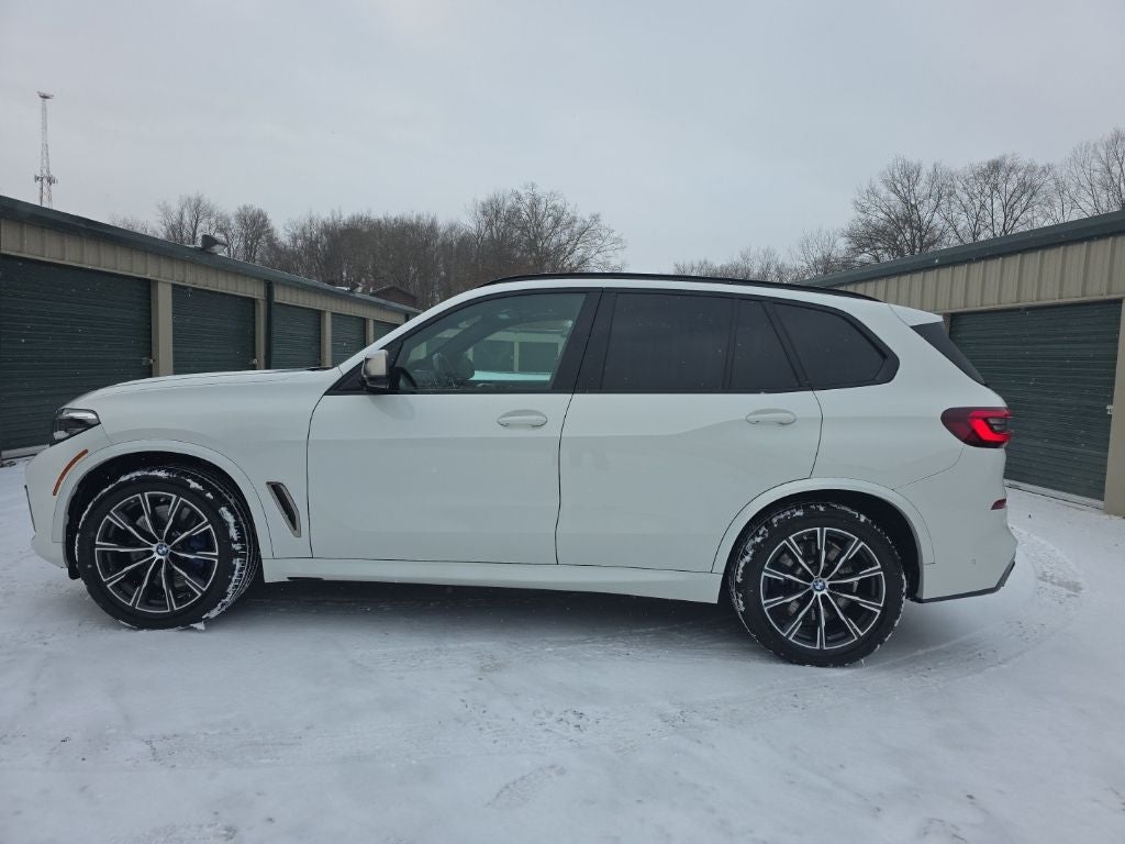 2023 BMW X5 M50i