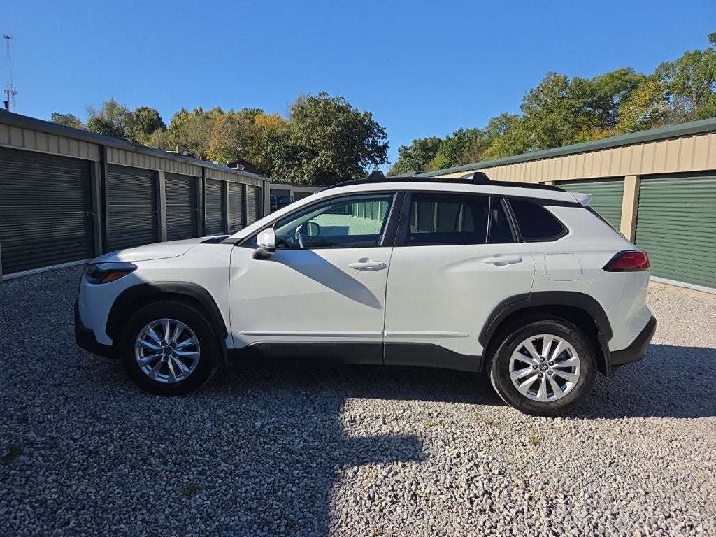 2024 Toyota Corolla Cross LE