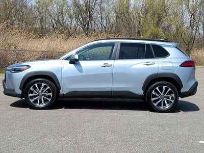 2024 Toyota Corolla Cross XLE