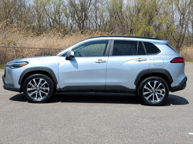 2024 Toyota Corolla Cross XLE