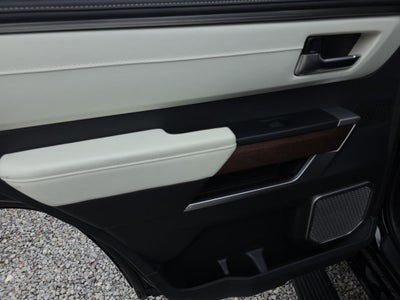 2024 Toyota Sequoia Capstone