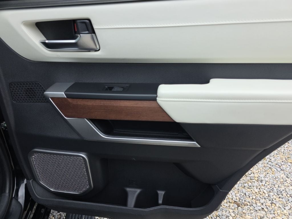 2024 Toyota Sequoia Capstone