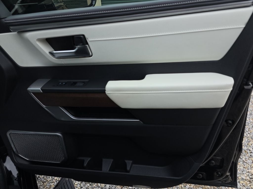 2024 Toyota Sequoia Capstone