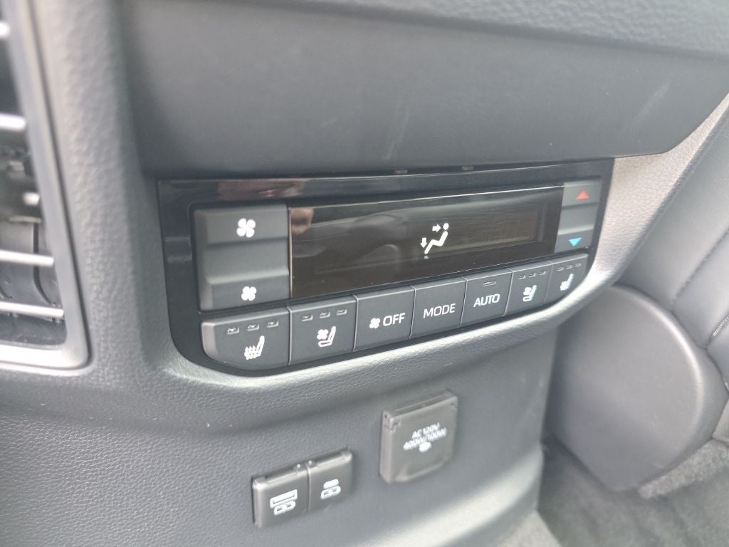 2024 Toyota Sequoia Capstone