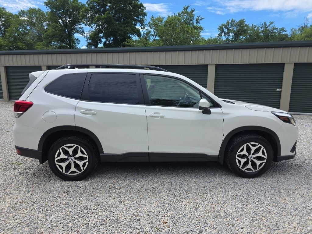 2023 Subaru Forester Premium