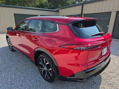 2025 Toyota Crown Signia XLE