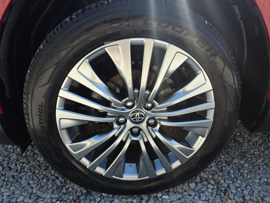 2024 Toyota Venza XLE