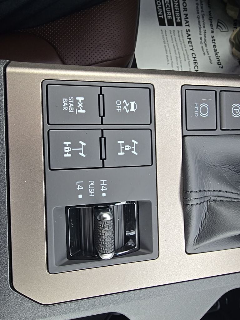 2026 Toyota Land Cruiser 4WD (Natl)