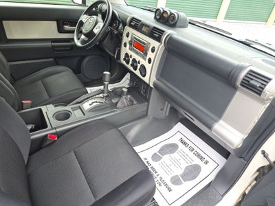 2014 Toyota FJ Cruiser Base