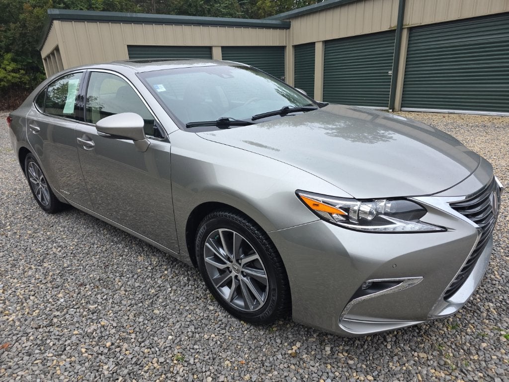 2018 Lexus ES 300h