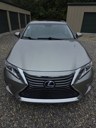 2018 Lexus ES 300h