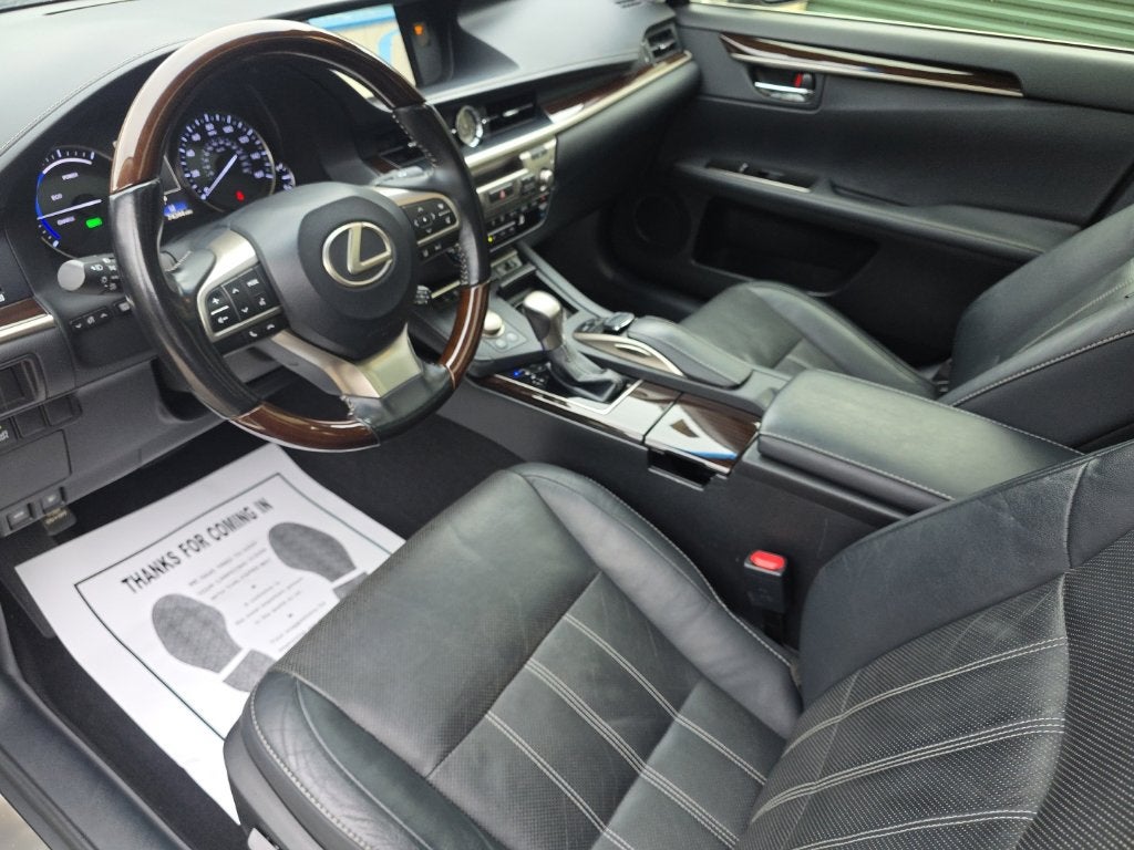 2018 Lexus ES 300h