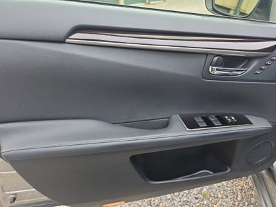 2018 Lexus ES 300h