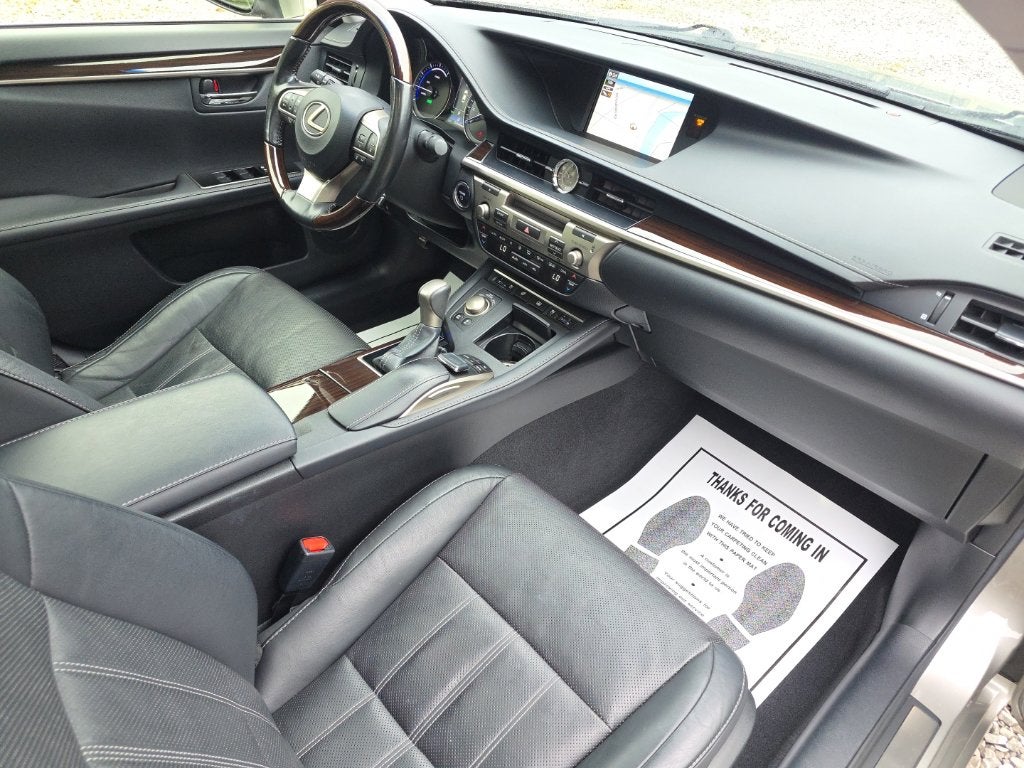 2018 Lexus ES 300h