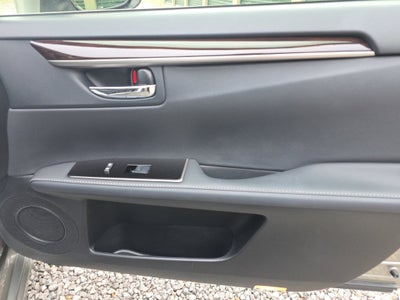 2018 Lexus ES 300h