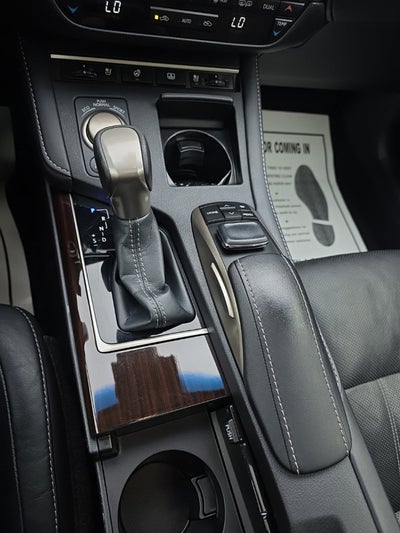2018 Lexus ES 300h