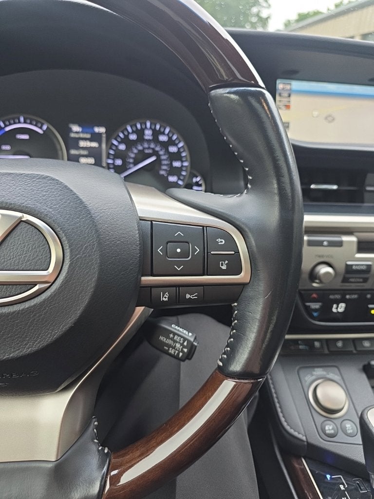 2018 Lexus ES 300h