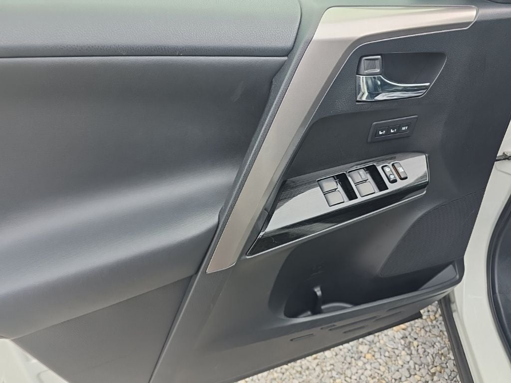 2016 Toyota RAV4 Hybrid Limited