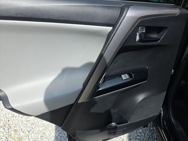 2016 Toyota RAV4 Hybrid Limited