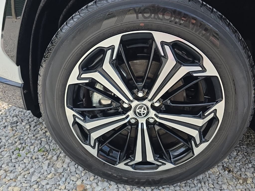 2024 Toyota RAV4 Prime XSE
