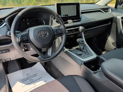 2025 Toyota RAV4 Hybrid LE