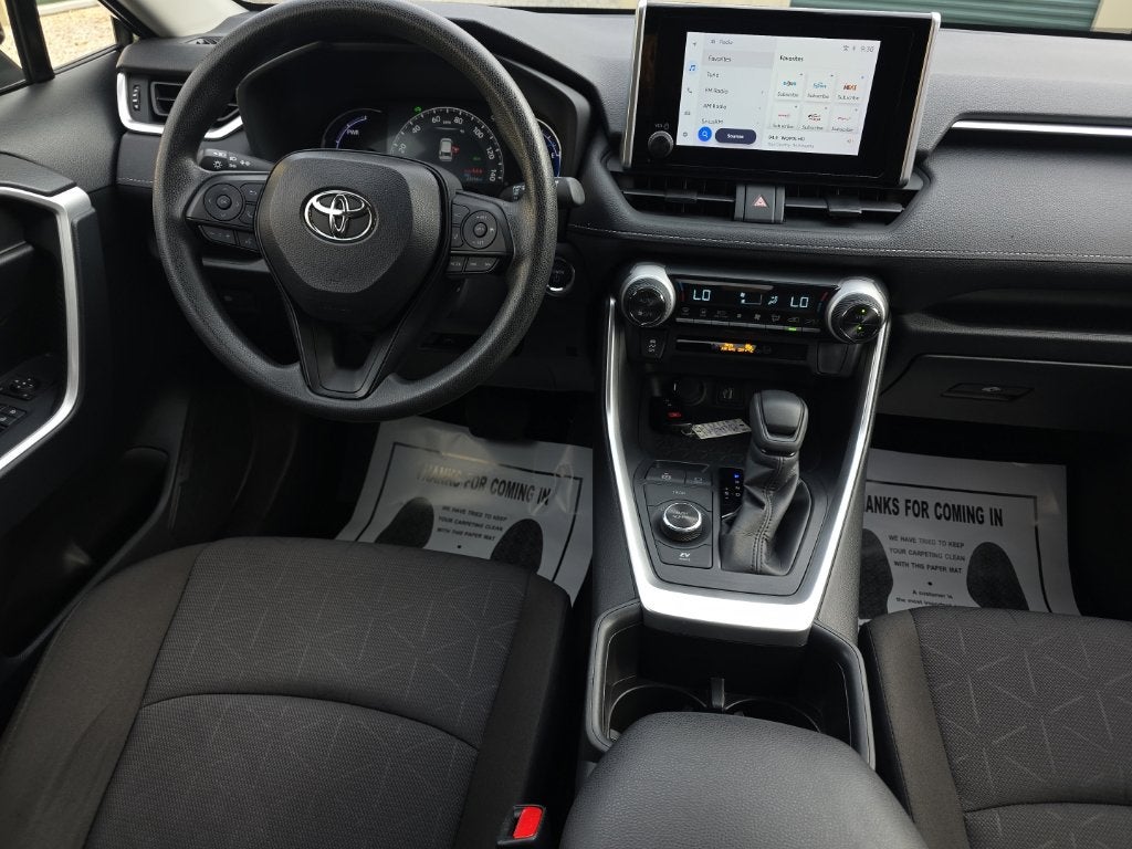 2025 Toyota RAV4 Hybrid XLE