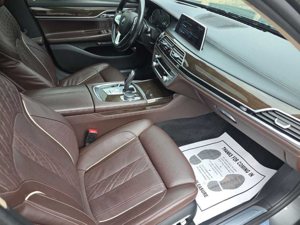 2016 BMW 7 Series 750i xDrive