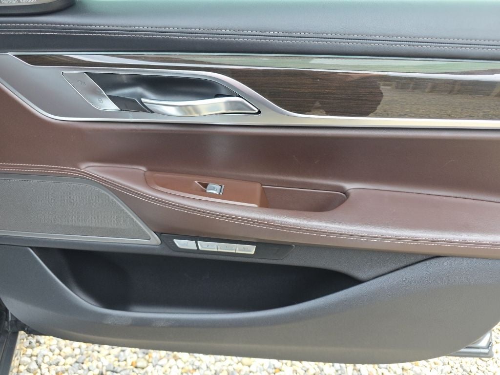 2016 BMW 7 Series 750i xDrive