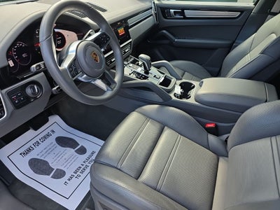 2023 Porsche Cayenne Platinum Edition