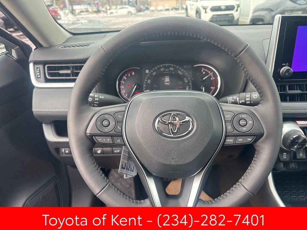 2025 Toyota RAV4 XLE