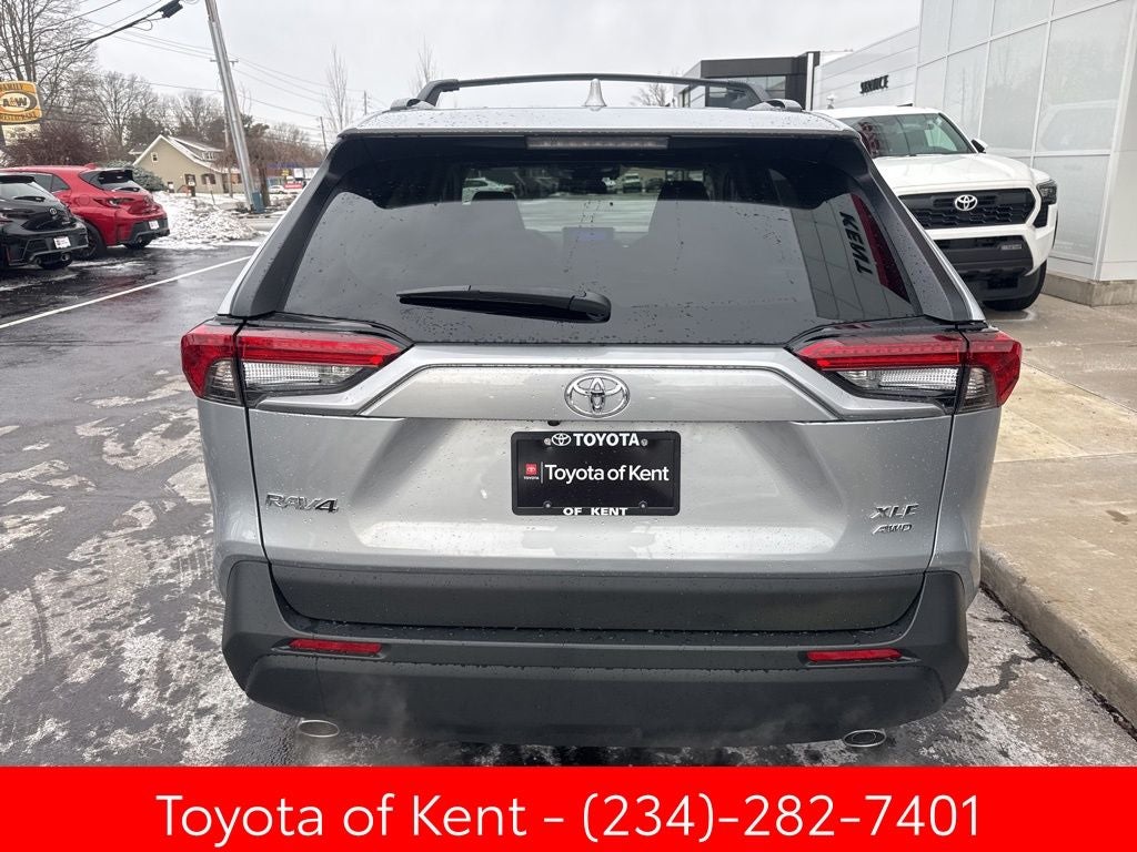 2025 Toyota RAV4 XLE